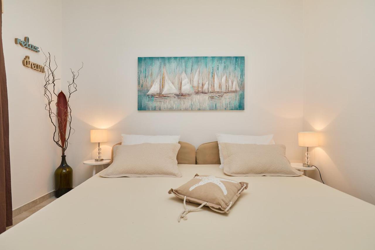 Studio Dolores-Apartment By The Sea Maranovići Εξωτερικό φωτογραφία
