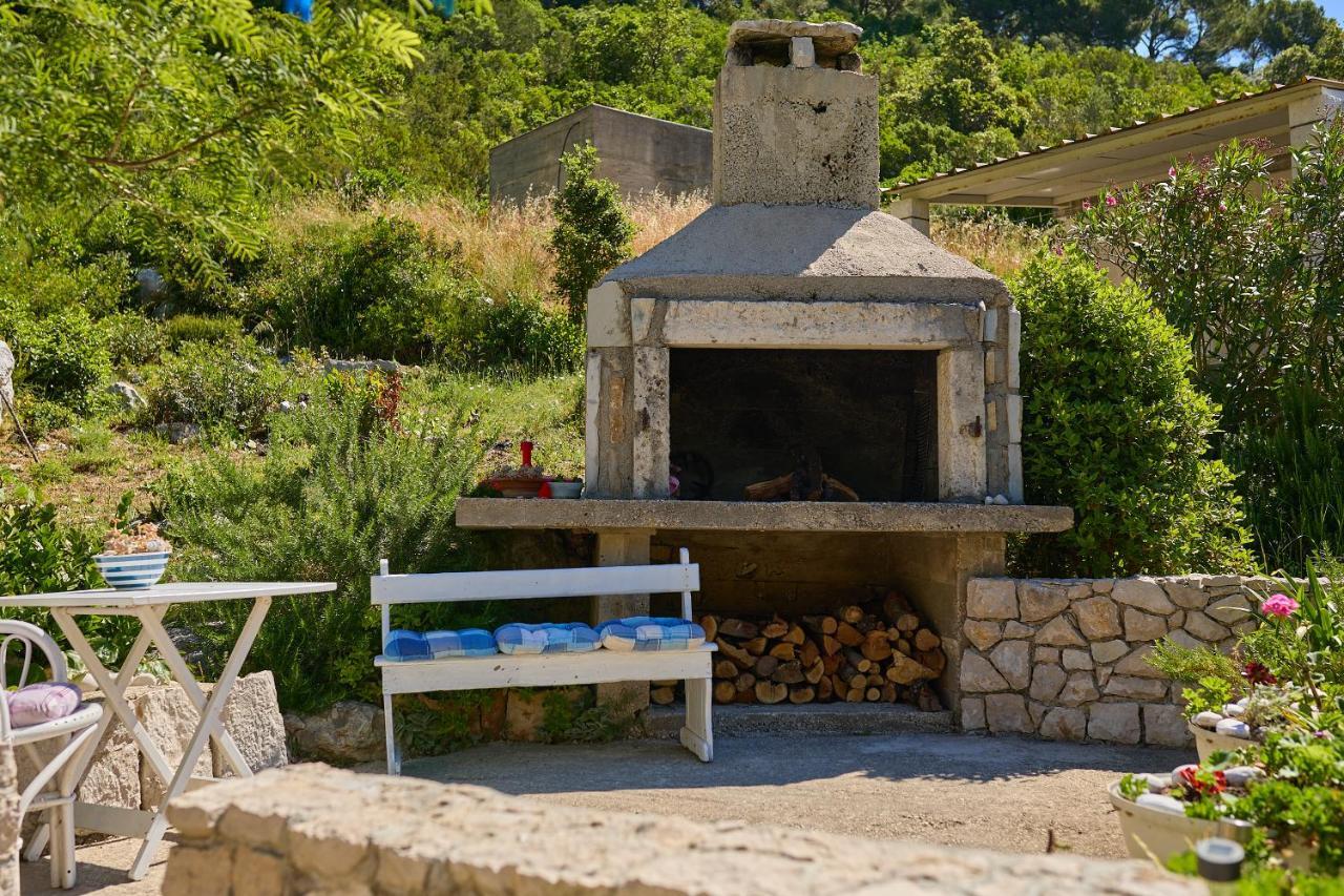 Studio Dolores-Apartment By The Sea Maranovići Εξωτερικό φωτογραφία