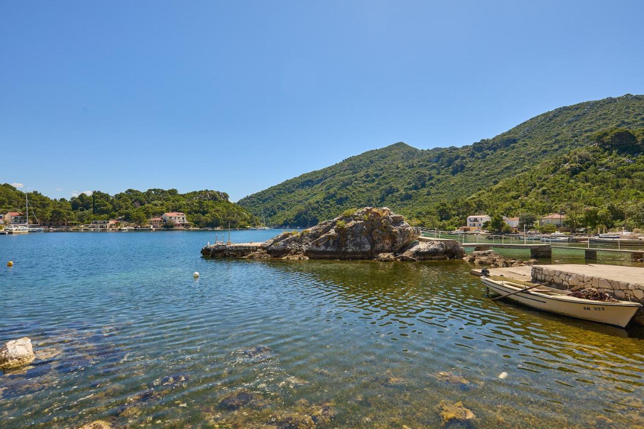 Studio Dolores-Apartment By The Sea Maranovići Εξωτερικό φωτογραφία