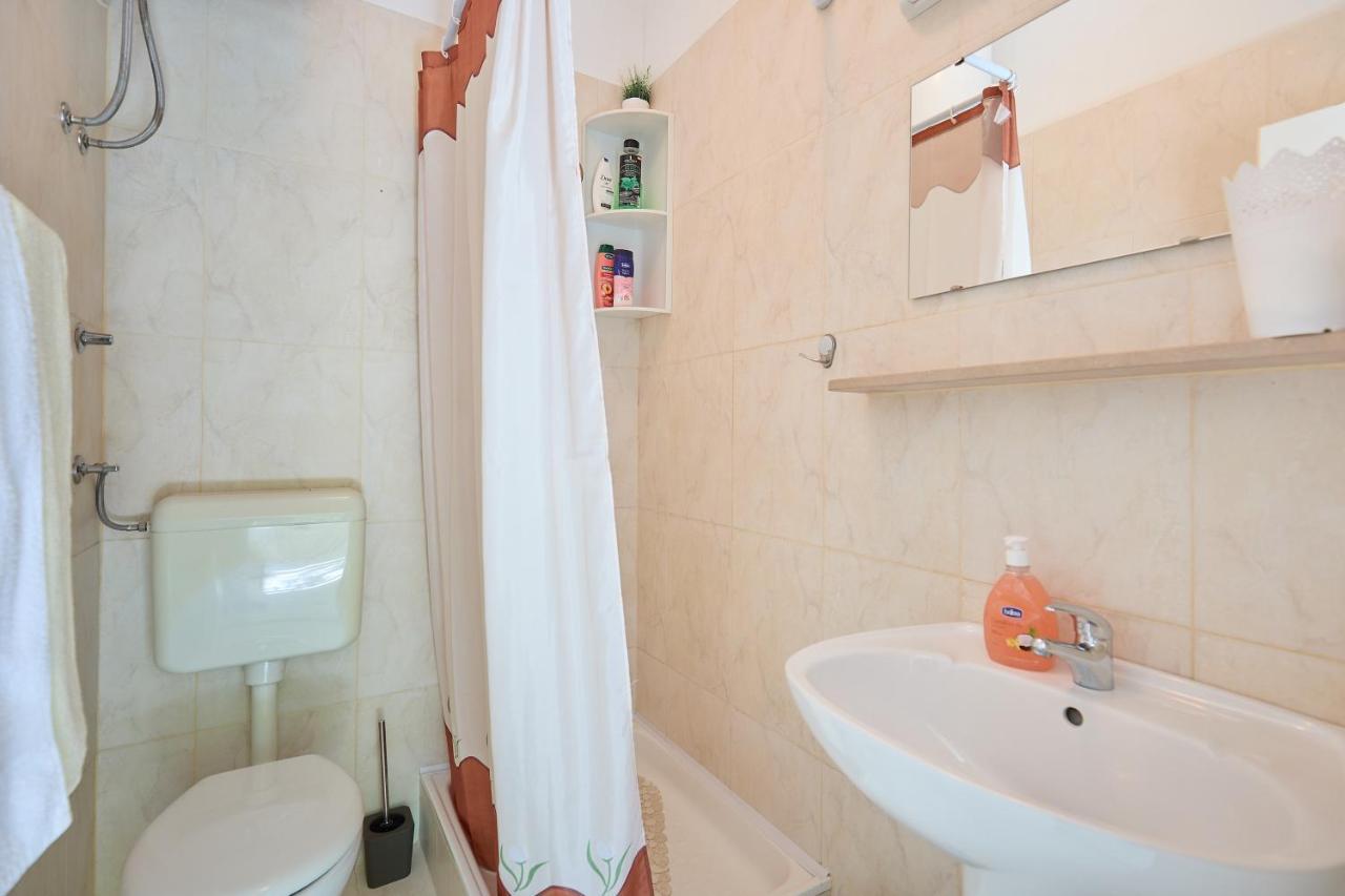 Studio Dolores-Apartment By The Sea Maranovići Εξωτερικό φωτογραφία